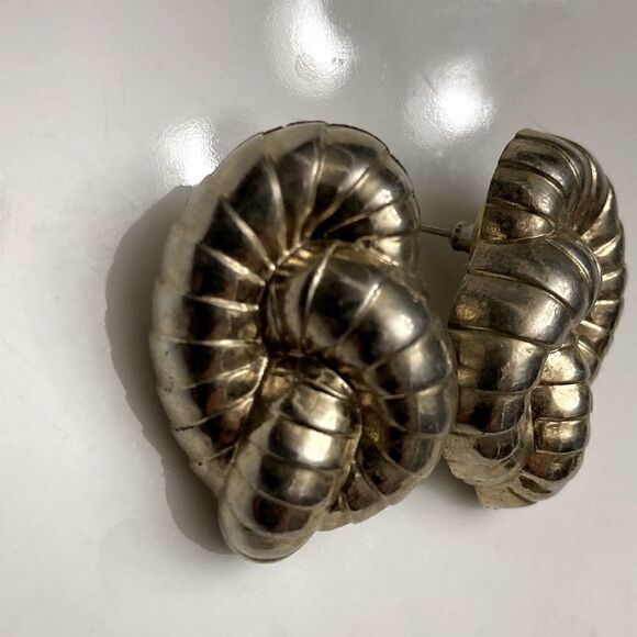 Earrings    - Picture 3 of 6